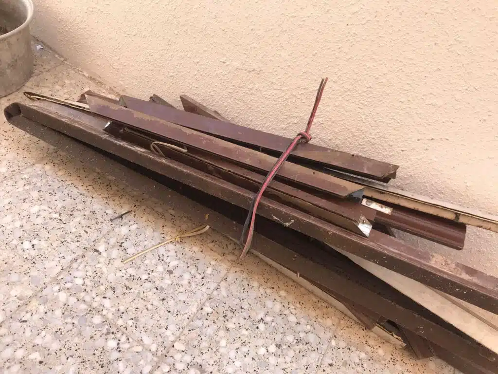 فرز السكراب إلى أصناف قبل الوزن في الرياض